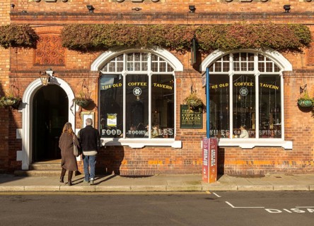 The Old Coffee tavern, Old Square, Warwick, Warwickshire, England, UK
