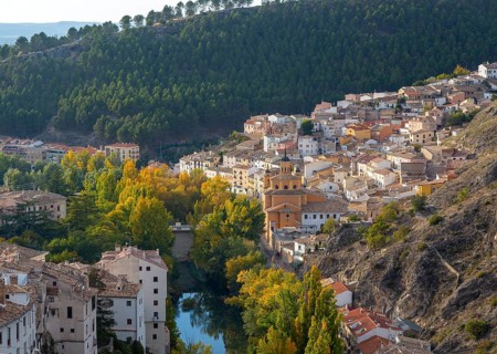 San Anton bridge and barrio neighbourhood, Rio Jucar, Cuenca, Castille La Mancha, Spain, Europe