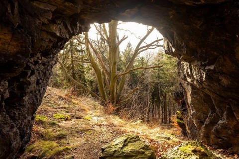 The Hohle Stein, a rock gate about three metres high and about four metres wide near Oelsen (area