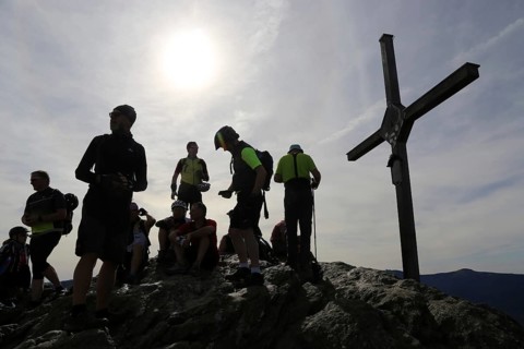 Mountain bike tour through the Bavarian Forest with the DAV Summit Club: stopover on the summit of