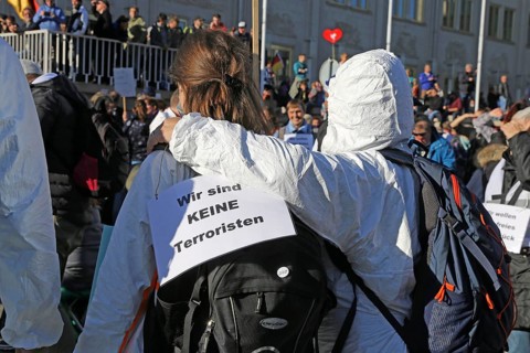 Large demonstration in Leipzig against the federal government's corona policy. Bodo Ramelow links
