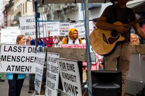 Lateral thinking demo in Darmstadt, Hesse: The demonstration was directed against the corona