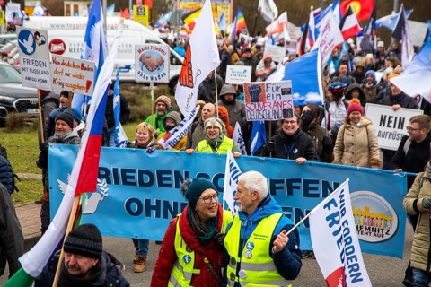 A large peace demonstration took place in Ramstein. Several thousand participants demonstrated
