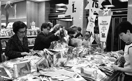 DEU, Germany, Dortmund: Personalities from politics, business and culture from the years 1965-71.