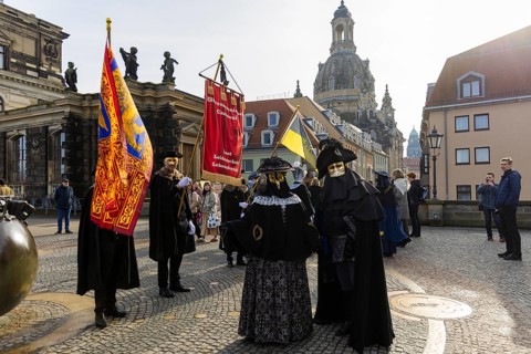 LUST & PASSION & JOY OF LIFE, for the joy of the masquerade, the Elbvenezian Carnival took place in