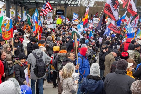 A large peace demonstration took place in Ramstein. Several thousand participants demonstrated
