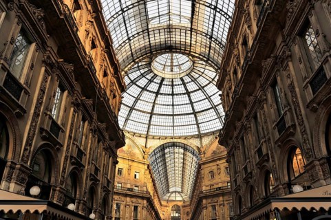 Vittorio Emanuele II Gallery, glass dome seen from the arcade, the world's first covered shopping
