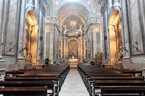 Interior view, Basilica da Estrela consecrated in 1790, burial place of Queen Maria I, Lisbon,