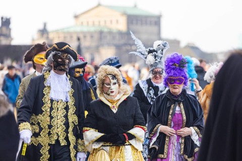 LUST & PASSION & JOY OF LIFE, for the joy of the masquerade, the Elbvenezian Carnival took place in