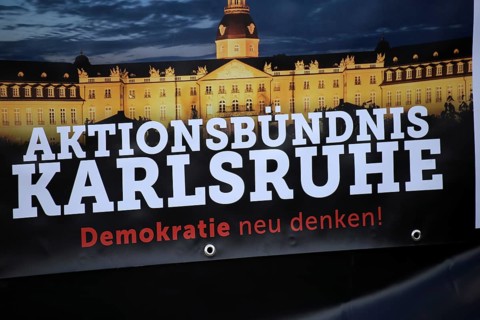 Karlsruhe: Corona protests against the measures taken by the federal government. The protests were