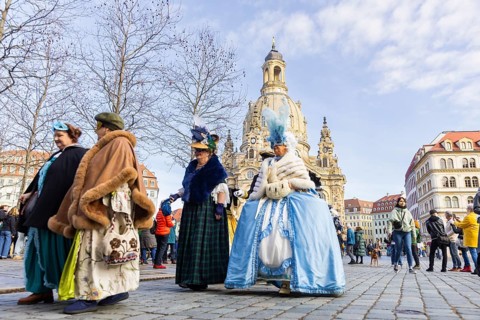 LUST & PASSION & JOY OF LIFE, for the joy of the masquerade, the Elbvenezian Carnival took place in
