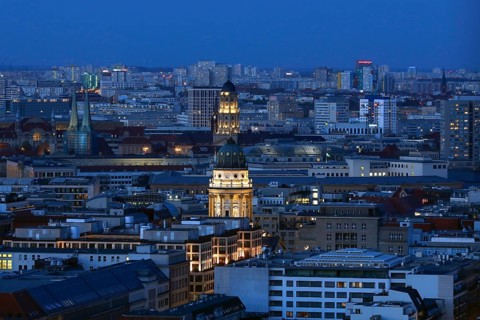 Berlin Mitte, Berlin Cathedral and the old town hall in the evening, 20.04.2021