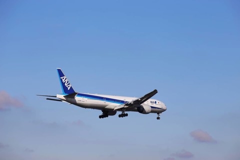 A passenger plane of the Japanese airline ANA lands at Frankfurt Airport