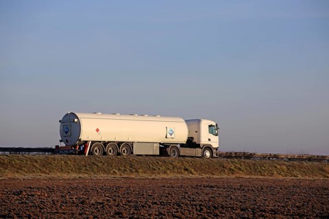 Aral truck on the motorway (A 65 near Hassloch, Germany, 13/02/2019), Europe