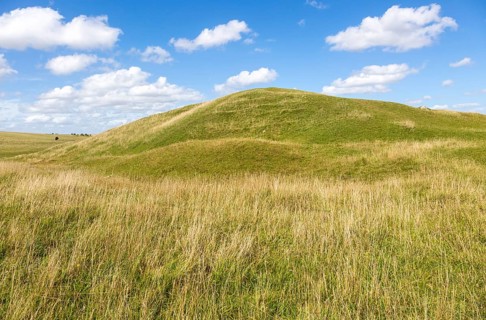 Adam's Grave prehistoric neolithic long barrow, Alton Barnes, Wiltshire, England, UK