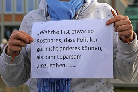 Karlsruhe: Corona protests against the measures taken by the federal government. The protests were