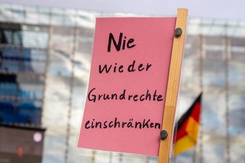 Karlsruhe, 10 December 2023: Large demonstration in favour of reappraisal of the coronavirus