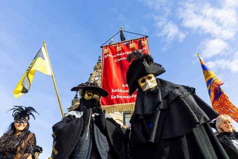 LUST & PASSION & JOY OF LIFE, for the joy of the masquerade, the Elbvenezian Carnival took place in
