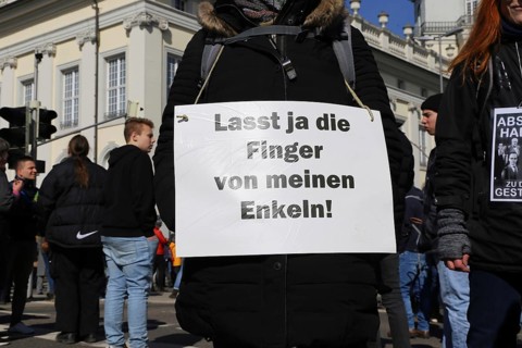 Large demonstration by critics of the corona measures in Kassel: Protests took place simultaneously