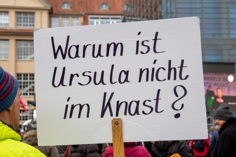 Karlsruhe, 10 December 2023: Large demonstration in favour of reappraisal of the coronavirus