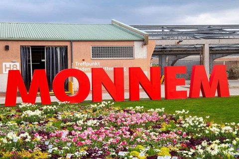 BUGA (Federal Garden Show) Mannheim 2023: The word MONNEM is written in large letters in Spinelli