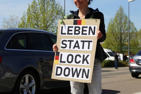 Rally against the corona measures: Demonstrators express their criticism of the corona policy with