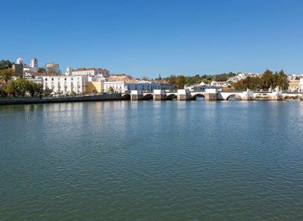 Ponte Romana de Tavira, Roman Bridge spanning the River Gilao, Rio Gilao, present structure dates