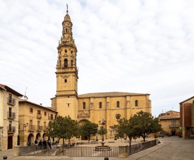 Church of Santa Maria de la Asuncion, Plaza Mayor, Briones, La Rioja Alta, Spain, Europe