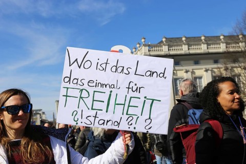 Large demonstration by critics of the corona measures in Kassel: Protests took place simultaneously