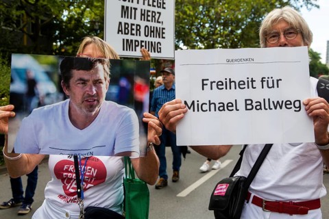 Lateral thinking demo in Darmstadt, Hesse: The demonstration was directed against the corona