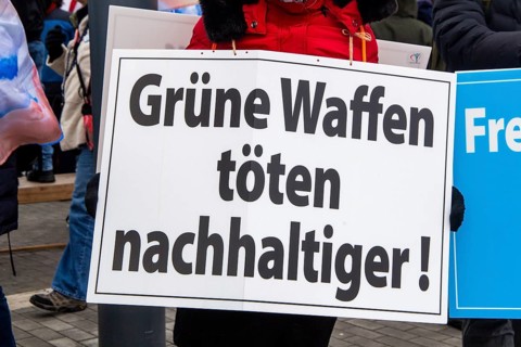 A large peace demonstration took place in Ramstein. Several thousand participants demonstrated