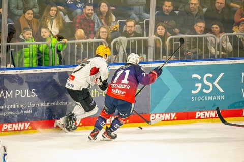 Game scene Adler Mannheim against Fischtown Pinguins Bremerhaven (PENNY DEL, German Ice Hockey