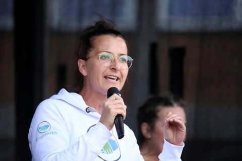 Karlsruhe: Tina Romdhani speaks about the situation of children, especially in schools, as part of