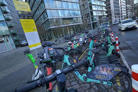 Jelbi Mobility Station, Tier Leihfahrraeder, Lennestrasse, Mitte, Berlin, Germany, Europe