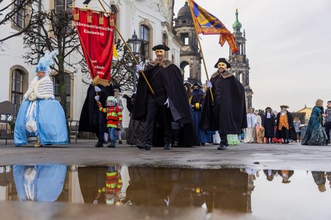 LUST & PASSION & JOY OF LIFE, for the joy of the masquerade, the Elbvenezian Carnival took place in