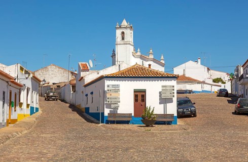 Rural settlement village cobbled streets, Entradas, near Castro Verde, Baixo Alentejo, Portugal,
