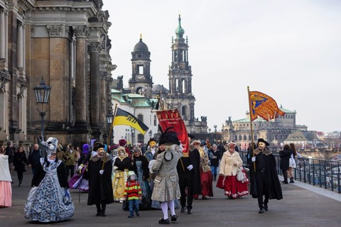 LUST & PASSION & JOY OF LIFE, for the joy of the masquerade, the Elbvenezian Carnival took place in
