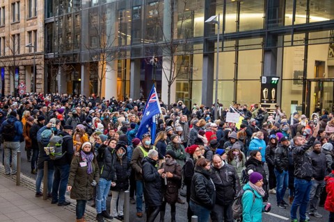 Frankfurt: Demonstration against vaccination pressure and the threat of compulsory vaccination. The
