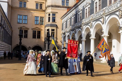 LUST & PASSION & JOY OF LIFE, for the joy of the masquerade, the Elbvenezian Carnival took place in
