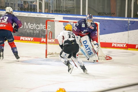 Game scene Adler Mannheim against Fischtown Pinguins Bremerhaven (PENNY DEL, German Ice Hockey