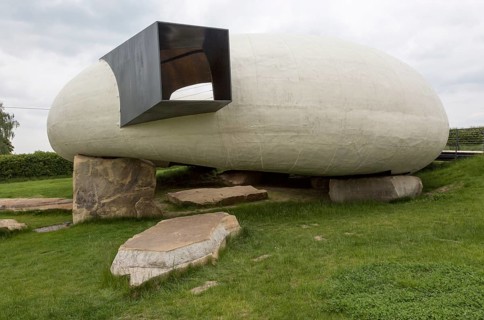 Hauser and Wirth art gallery, restaurant and garden, Durslade Farm, Bruton, Somerset, England, UK