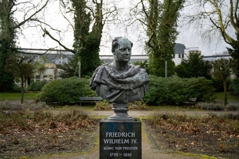 Bust of King Frederick William IV of Prussia, spa garden, Bad Oeynhausen, North Rhine-Westphalia,