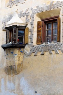 Oriel, window, historic house, sgraffito, facade decorations, Ardez, Engadin, Grisons, Switzerland,