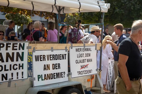 Lateral thinking demo in Darmstadt, Hesse: The demonstration was directed against the corona