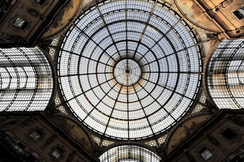 Vittorio Emanuele II Gallery, glass dome seen from the arcade, the world's first covered shopping