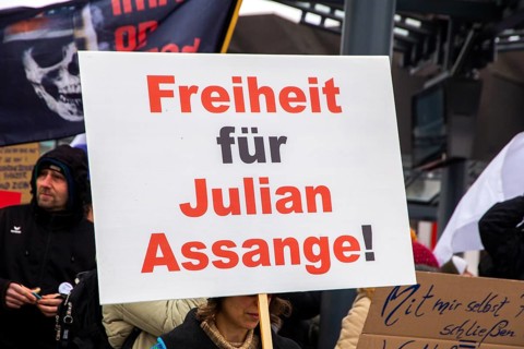 A large peace demonstration took place in Ramstein. Several thousand participants demonstrated