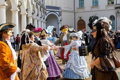 LUST & PASSION & JOY OF LIFE, for the joy of the masquerade, the Elbvenezian Carnival took place in
