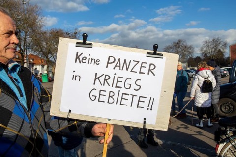 Demonstration in Landau in der Pfalz in favour of peace negotiations, affordable energy and living