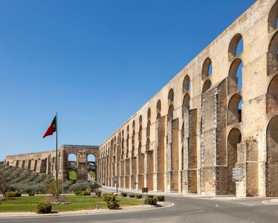 Amoreira aqueduct, Aqueduto da Amoreira, town of Elvas, Alentejo, Portugal, Southern Europe built
