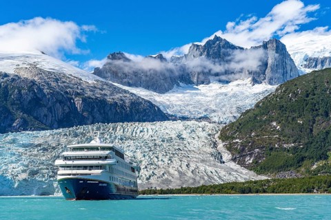 Cruise ship Stella Australis anchors in front of the Pia Glacier, Alberto de Agostini National